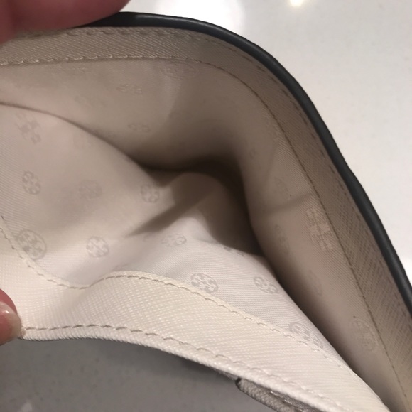 Tory Burch Robinson wallet ivory - Picture 4 of 5